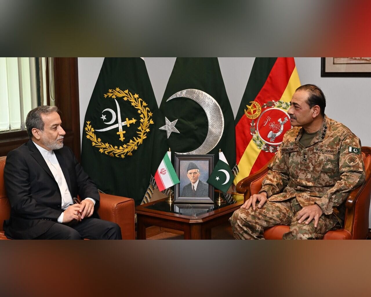 پاکستان توافق فرمانده ارتش پاکستان و عراقچی بر افزایش همکاری ها در منطقه