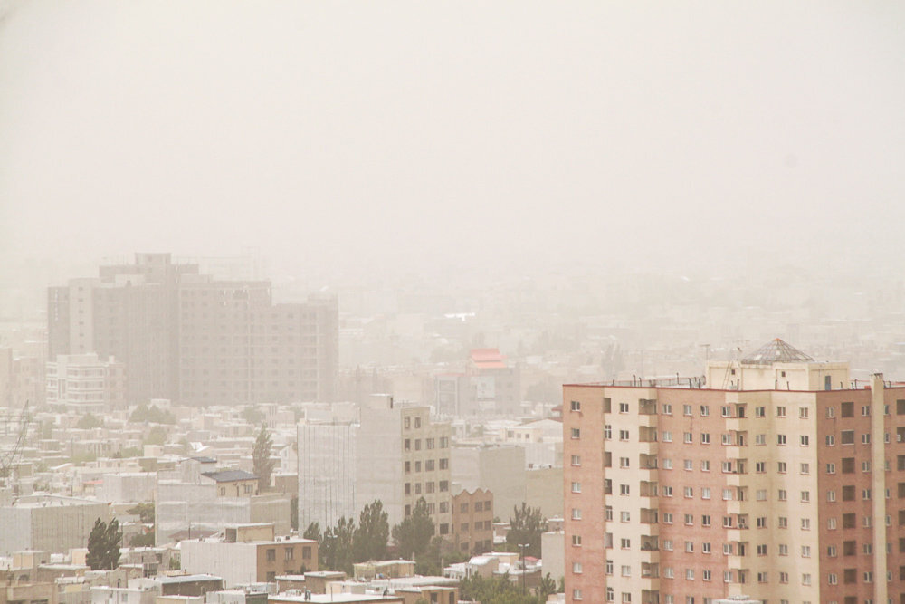 زنجان گرد و غبار نفس زنجان را گرفت